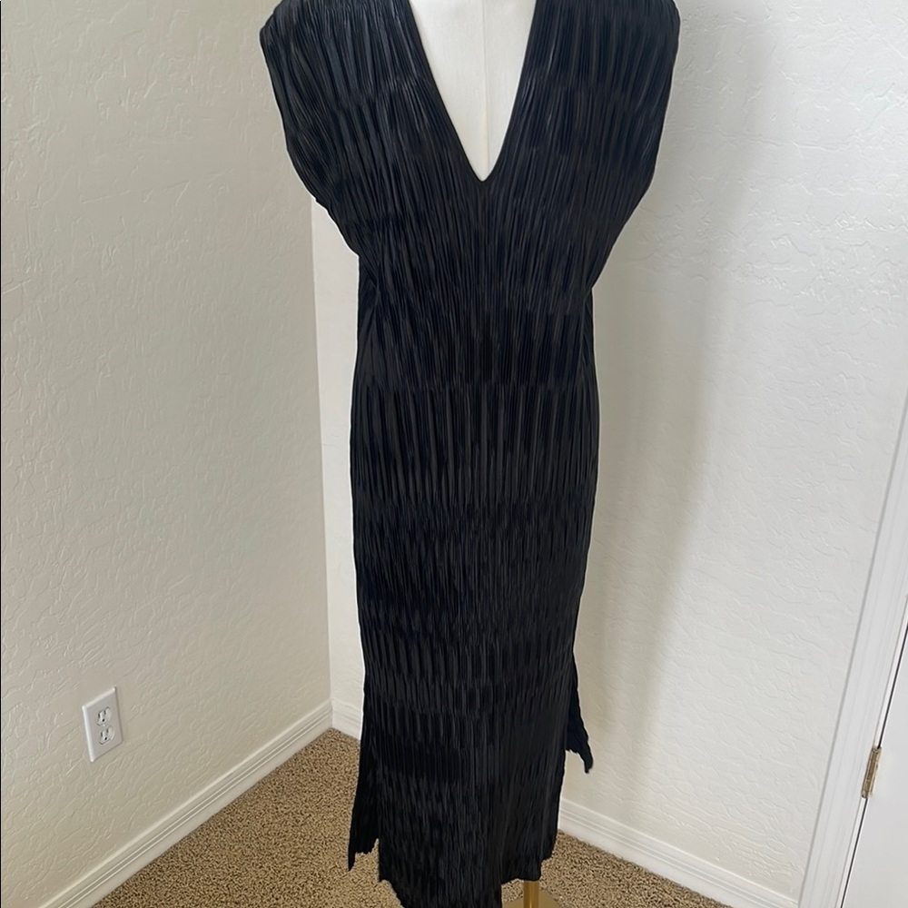 Anthropologie Black plisse Midi  V-Neck shoulder pad Dress